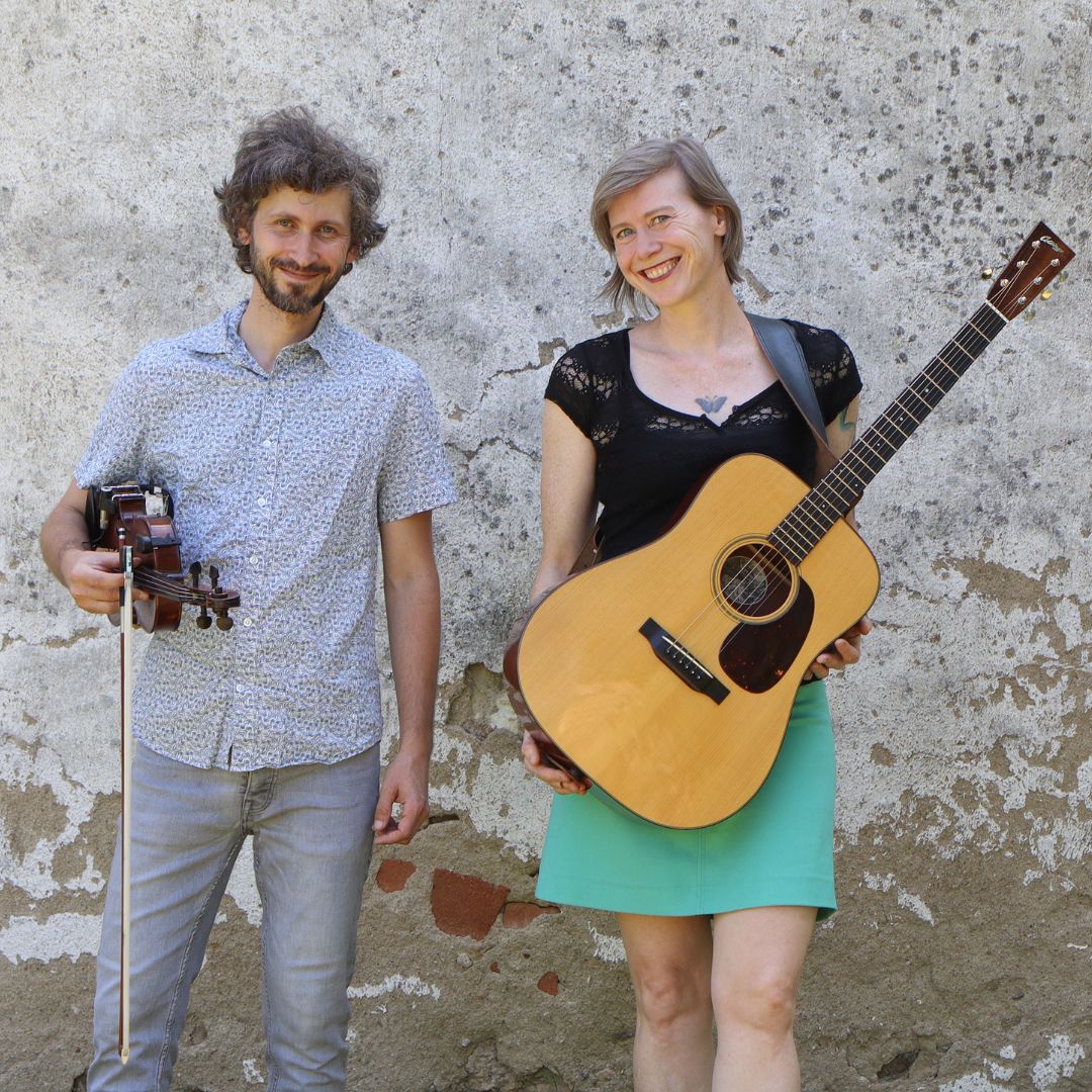 Loes Honza PR 2024 - Jan Bartosek Eva Mateju - square 05